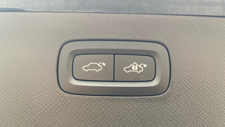 Volvo Xc90 2.0 T8 [455] RC PHEV Inscription Pro 5dr AWD Auto Estate